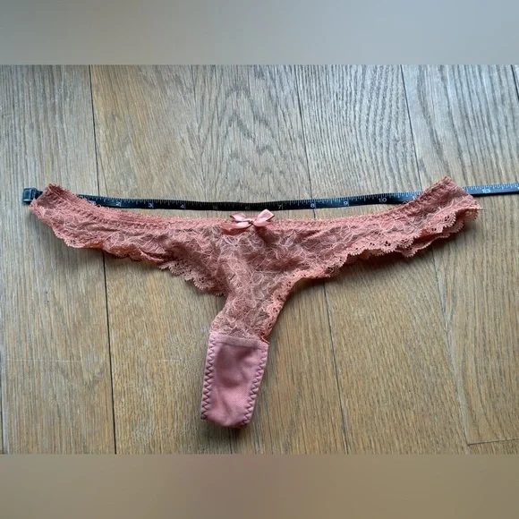 Agent Provocateur Aliza Demi Cup Plunge Underwired Bra 34A and Thong Set AP2